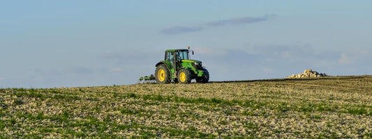 Smart Farming Starts in Spring: Sveaverken's Tractor GPS Systems Lead the Way
